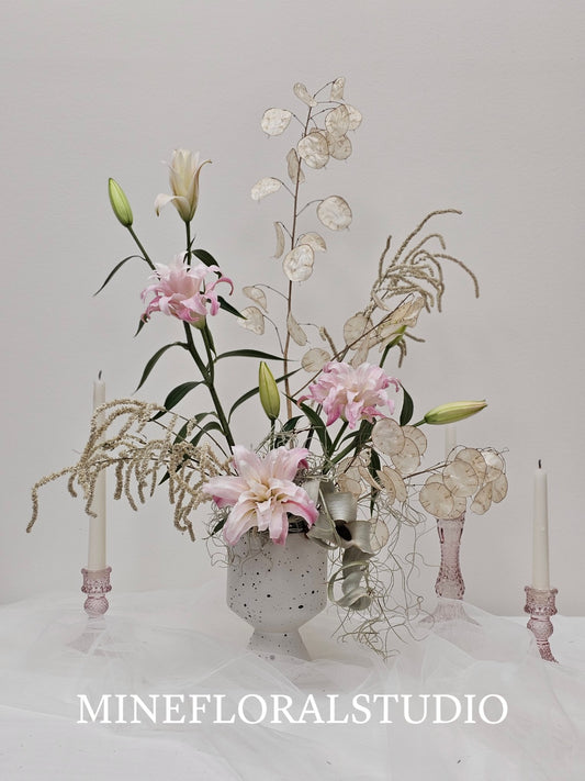 arrangement -  lace lilies - 1205