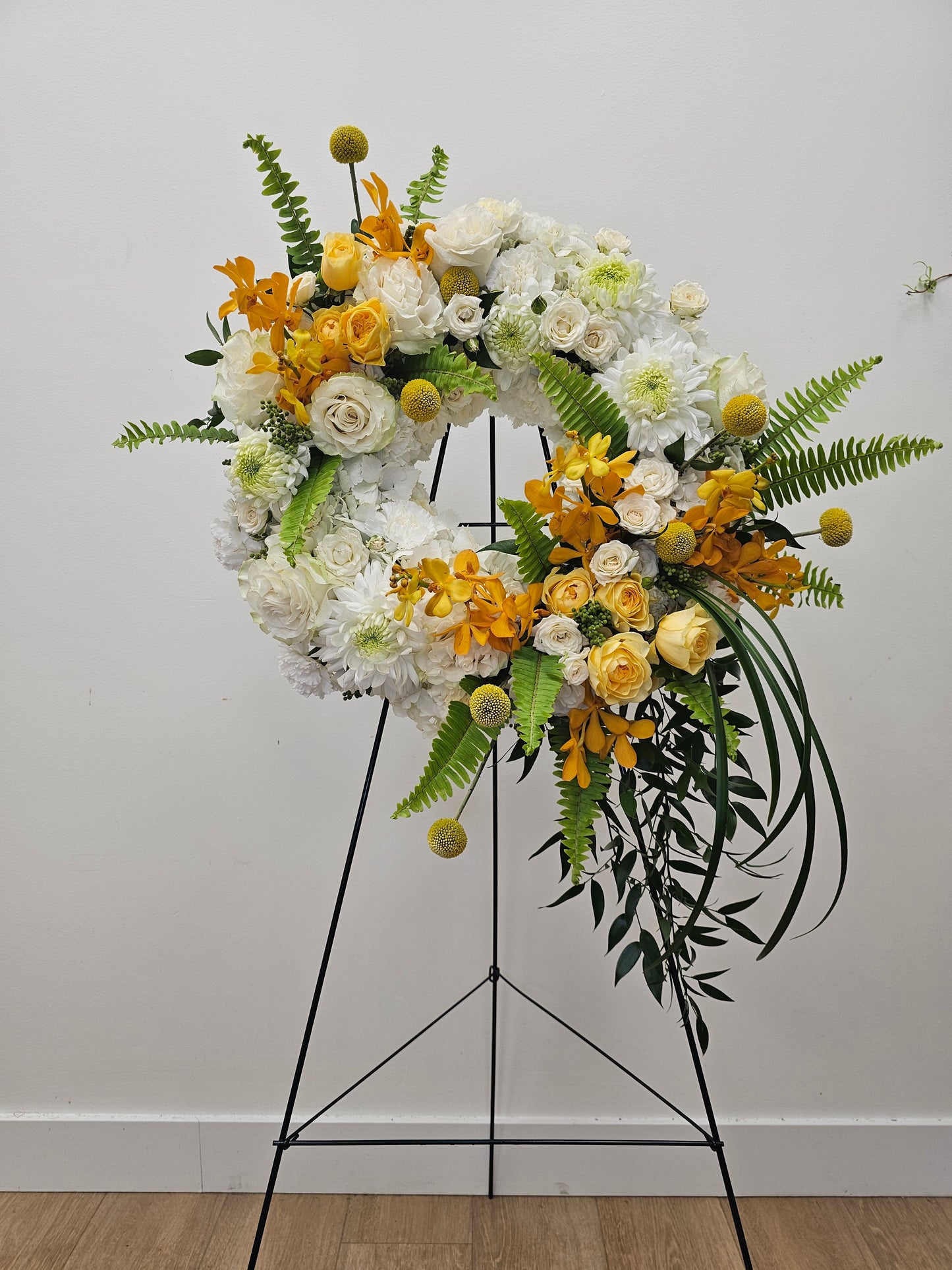 Standing Memorial Wreath
