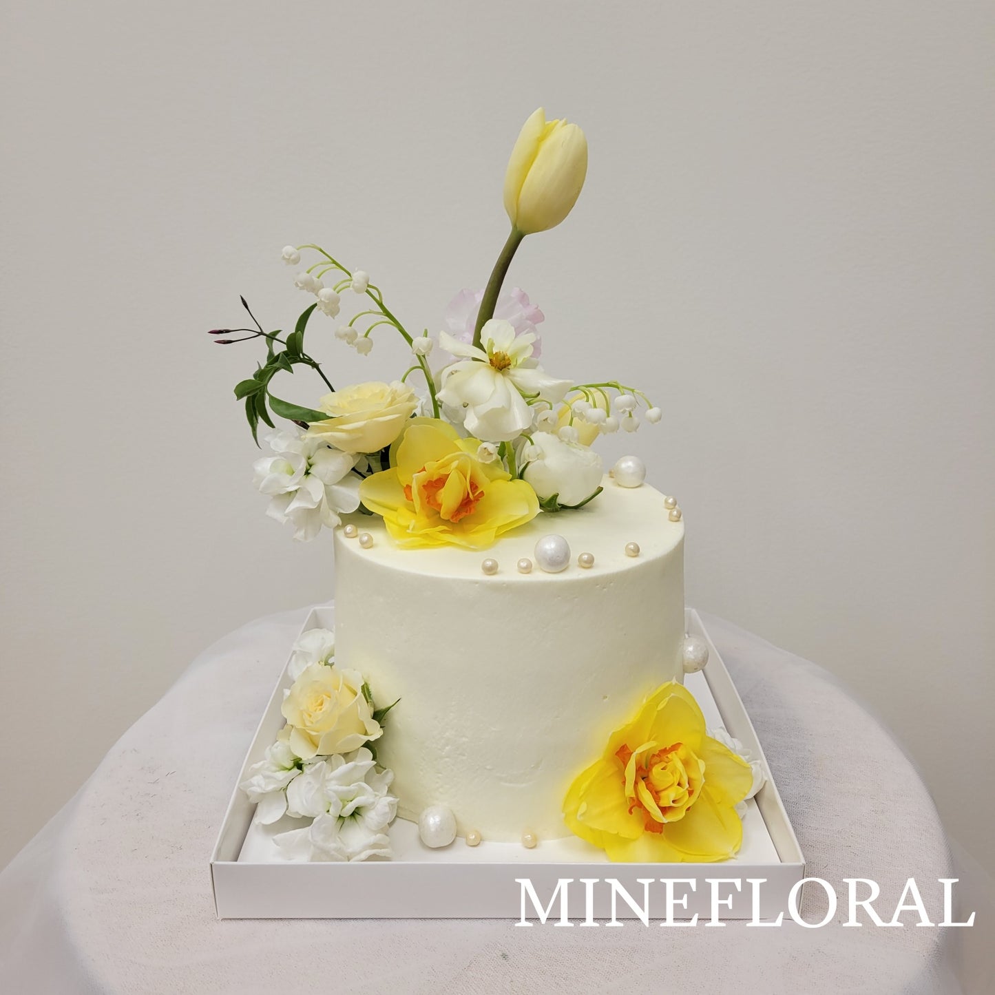 cake set - yellow daffodil (DM for details)