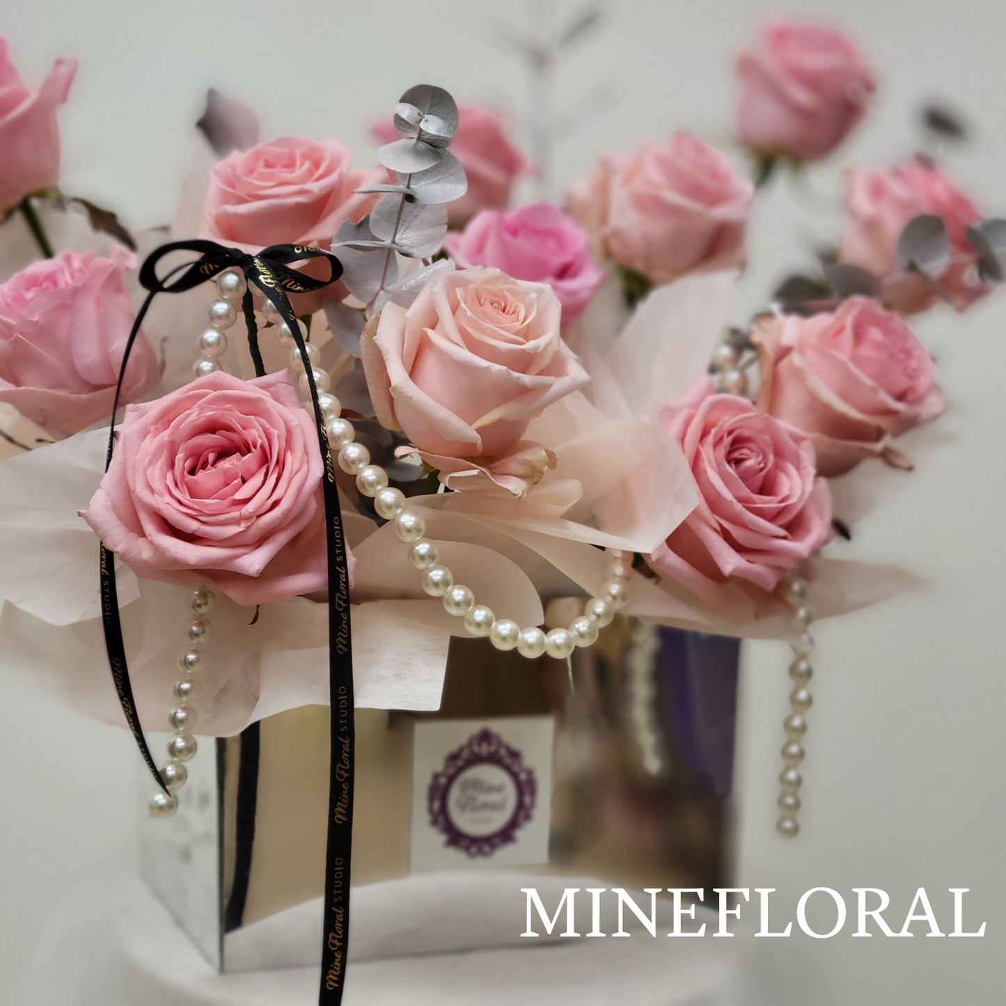 mirror box - P