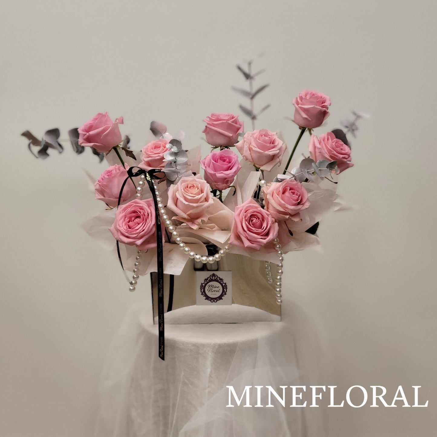 mirror box - P